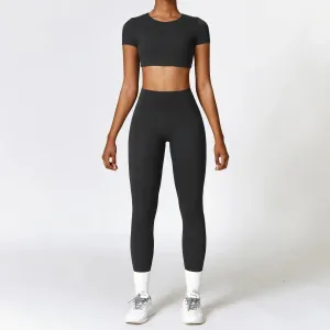 1- FC - Women’s Fitness Set: Seamless sports bra and leggings tracksuit for workouts