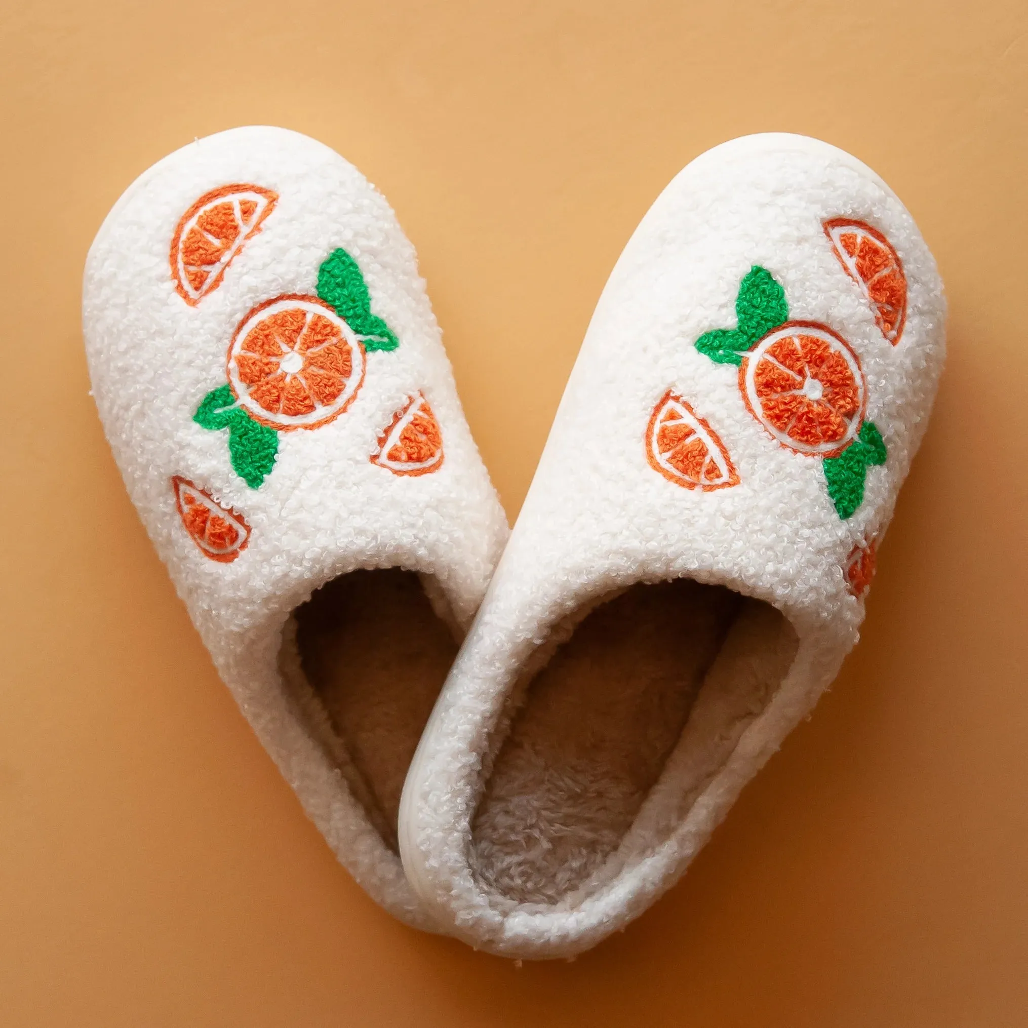 Cozy White Fuzzy Slippers with Embroidered Orange Fruit Slices – Comfortable & Stylish Indoor Footwear