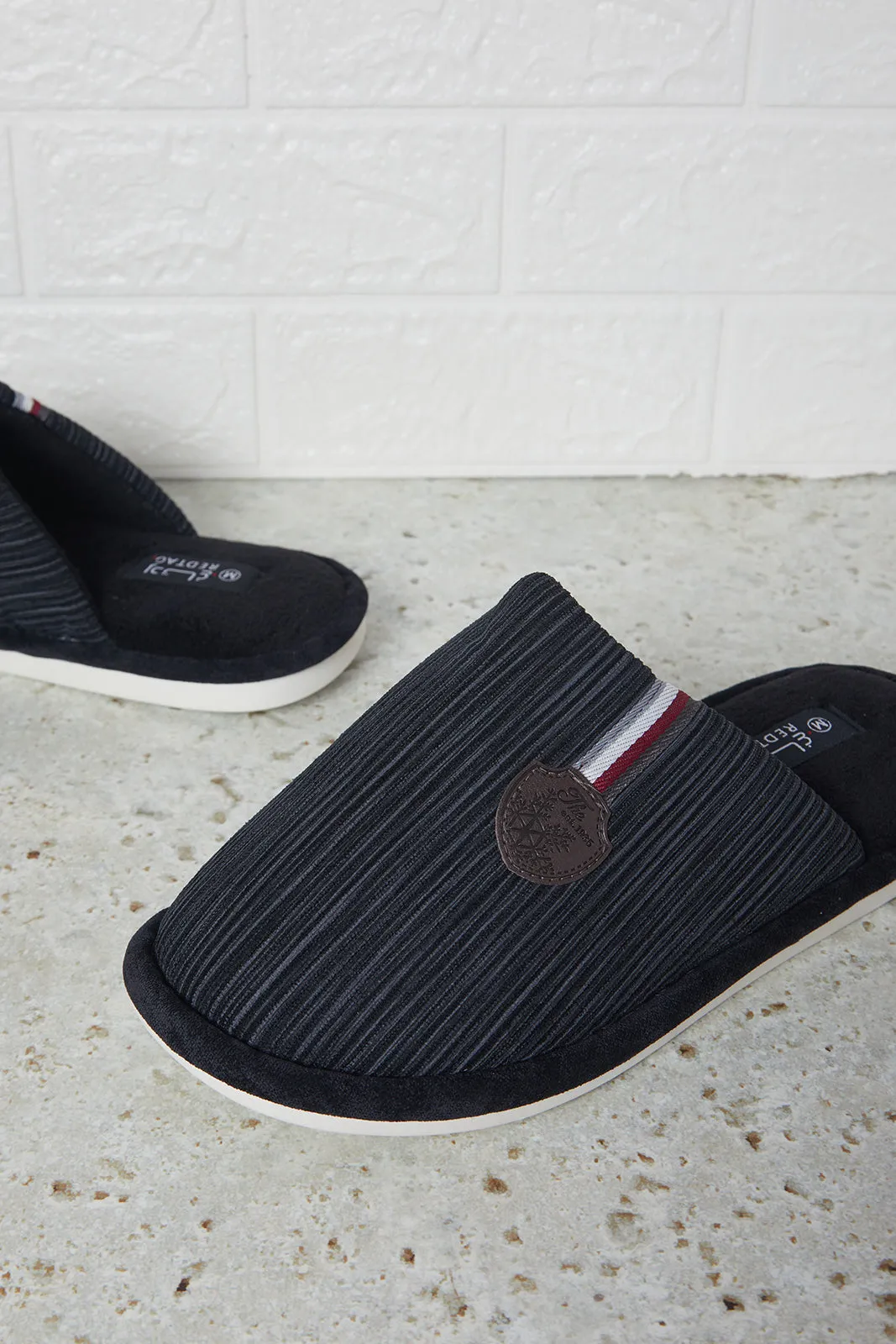 Men Black Mule Slipper